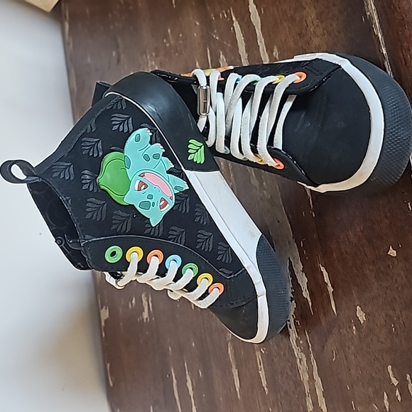 POKÉMON kids Hightop Sneakers - Picture 4 of 8